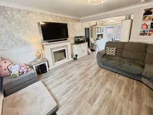 Lounge- click for photo gallery